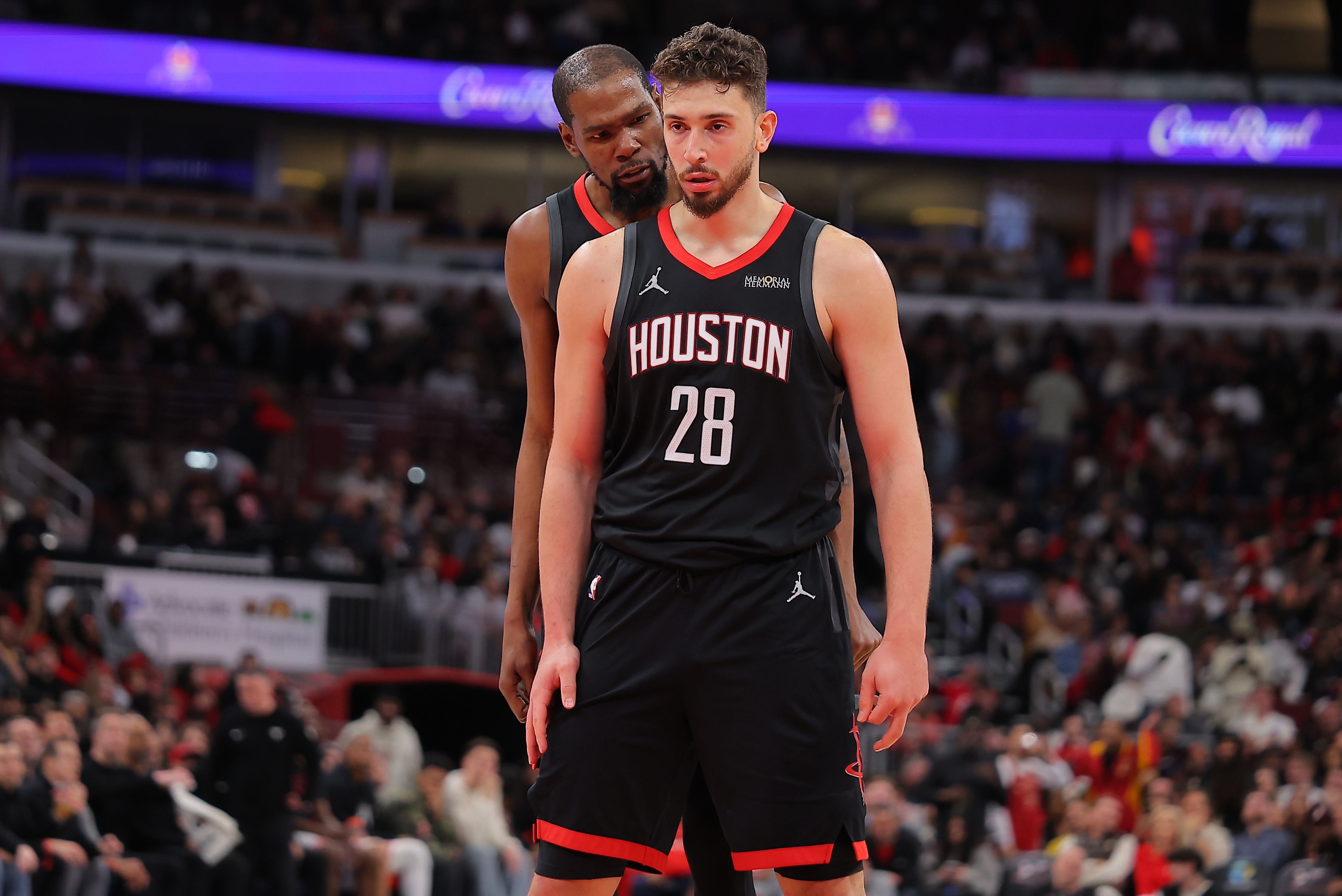 开云体育-申京出手5次！KD：我不看什么第一或第二选择 我喜欢他的打球方式